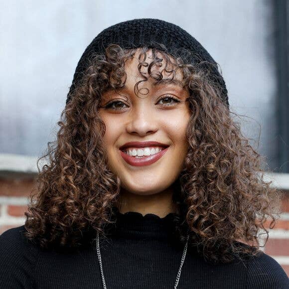 Waffle Knit Slouchy Beanie – Trendy & Cozy 🧇