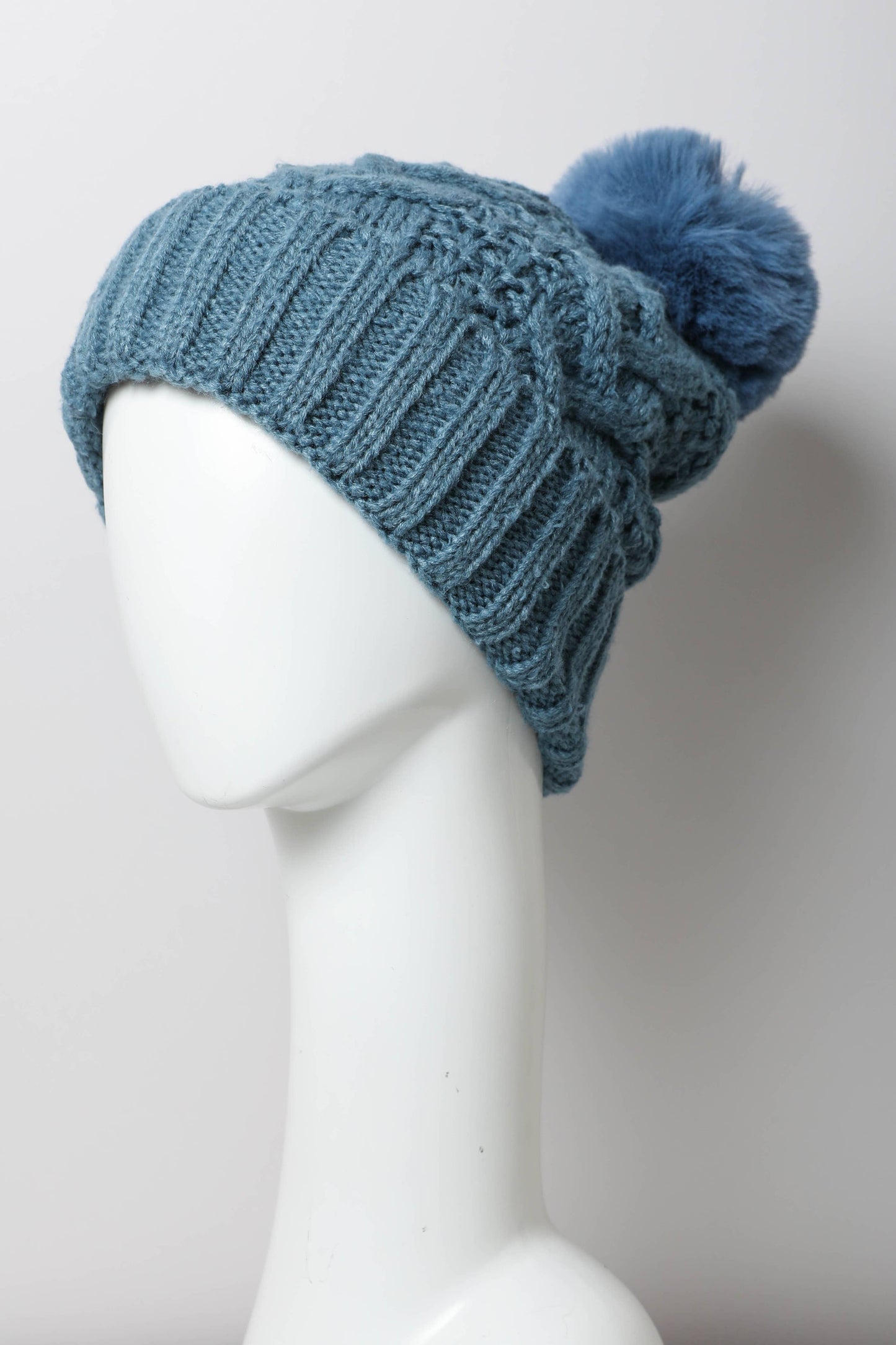 Winter Resort Cable Knit Pom Beanie with Thermal Lining