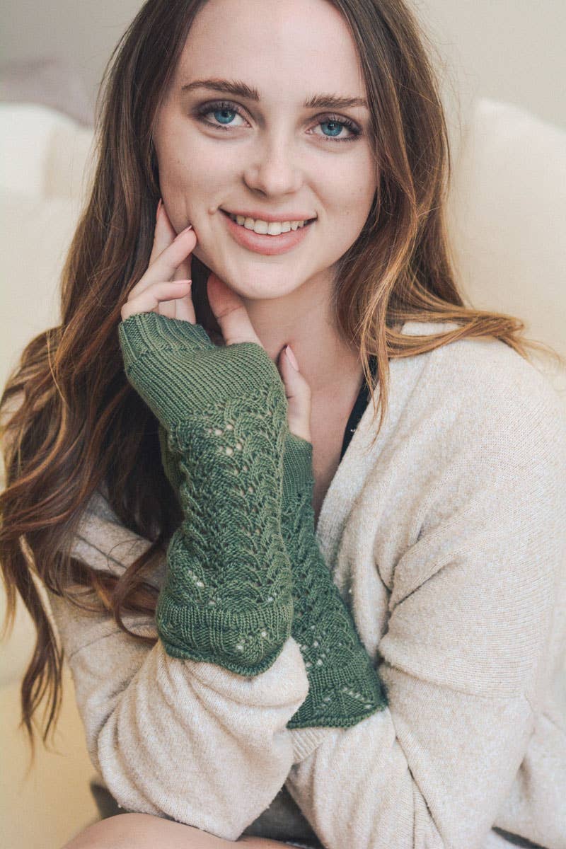LS Trendy Winter Arm Warmers for Easy Texting 📱