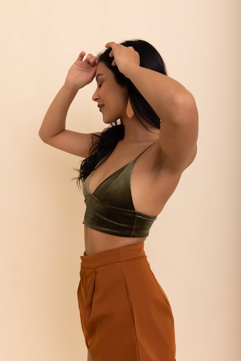 Fashionable Longline Bralette - Velvet Deep V-Neck 💖